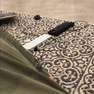 Meet your Posher, Eliot